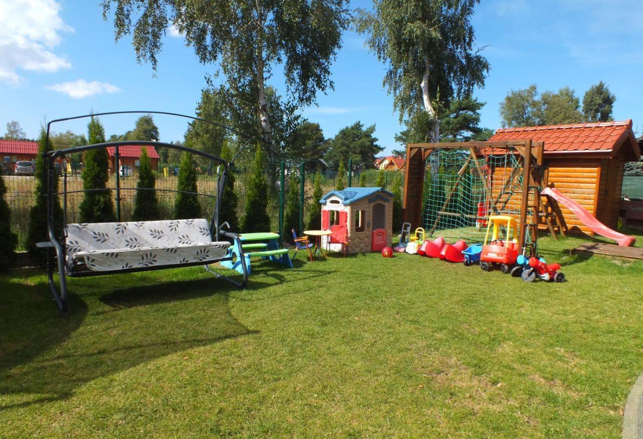 Willa Laura Rowy - Apartamenty Nad Morzem Esterno foto