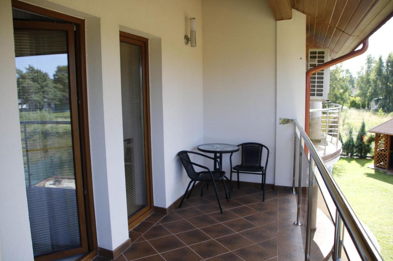 Willa Laura Rowy - Apartamenty Nad Morzem Esterno foto