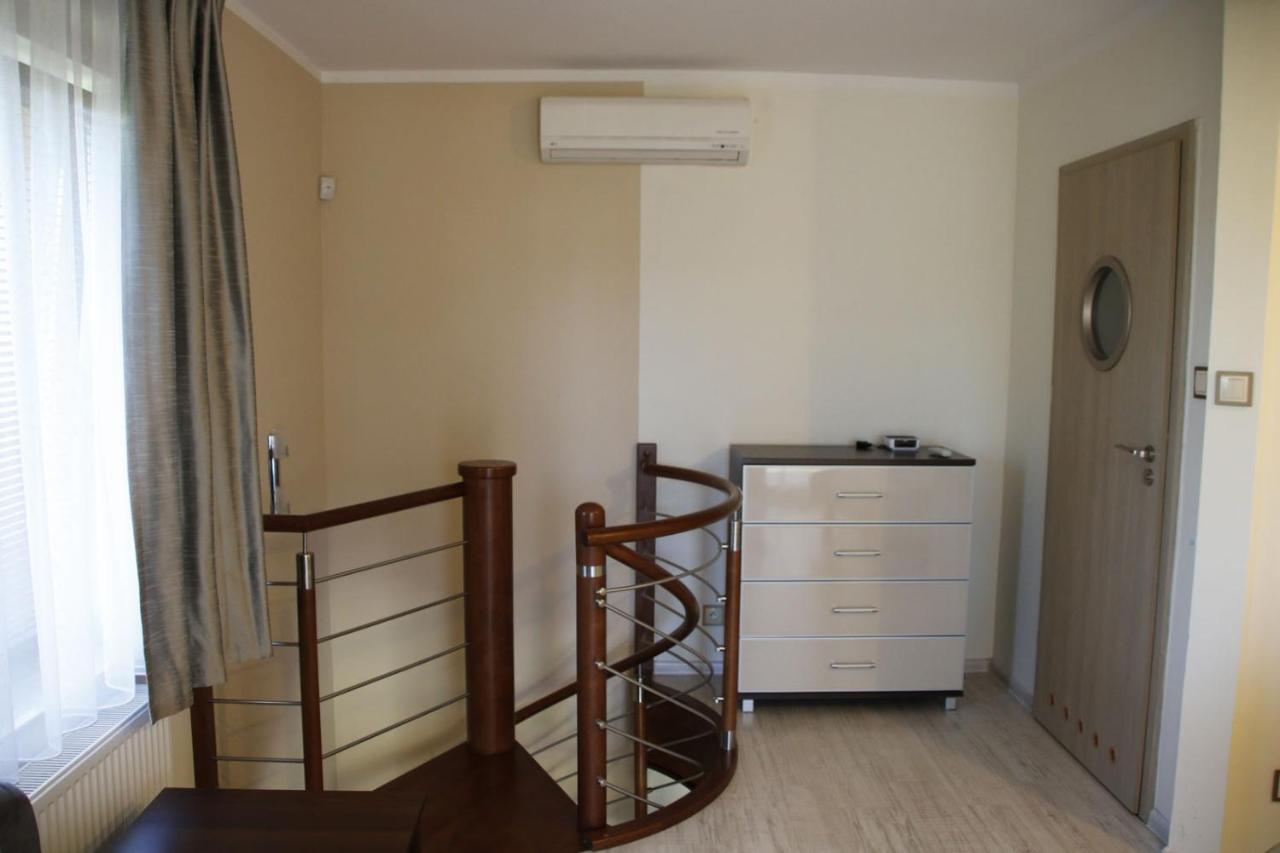 Willa Laura Rowy - Apartamenty Nad Morzem Esterno foto